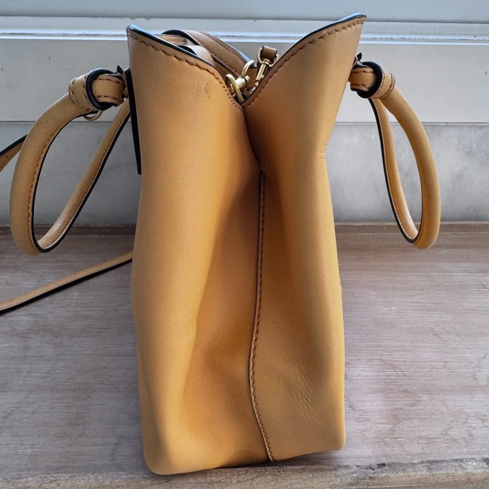 Tory Burch McGraw Small Leather Tote – Butter Yellow - Picture 6 of 16